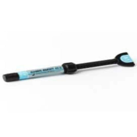 Clearfil Majesty ES-2 Syringe Refill 3.6gm A1